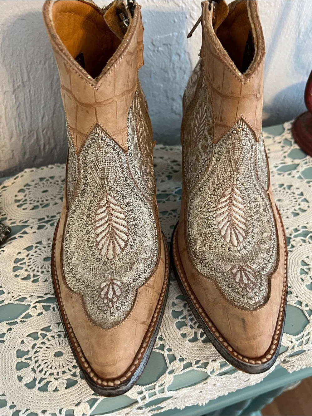 Old Gringo Tan Croc-Embossed Western Ankle Boots with Cream Embroidery - Picture 2 of 5
